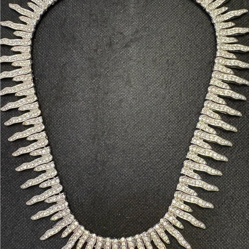 Silver Rhinestone icicles Necklace with Timeless Elegance